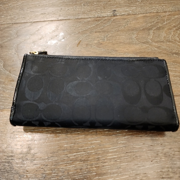 Vintage Coach Wallet - Picture 2 of 10